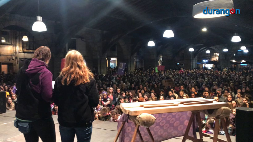Apoyo masivo a la manifestación feminista de Durango
