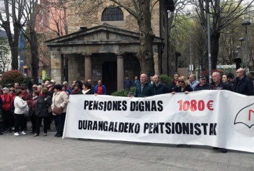 Cientos de pensionistas de Durango y Iurreta conmemoran el centenario del retiro obrero obligatorio