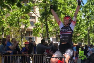 Ziortza Isasi gana la tercera etapa de la Vuelta a Araba femenina en la que brilló con luz propia