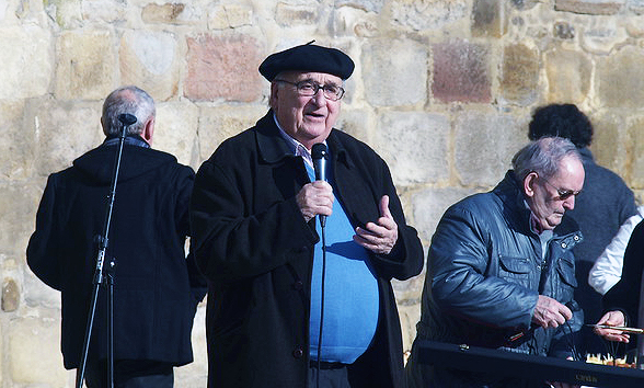 El funeral del sacerdote Jon Onaindia será mañana en Iurreta