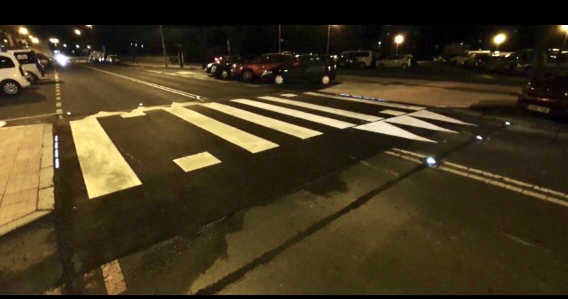 Iurreta implanta un sistema de balizamiento luminoso en los pasos peatonales de la calle Maspe