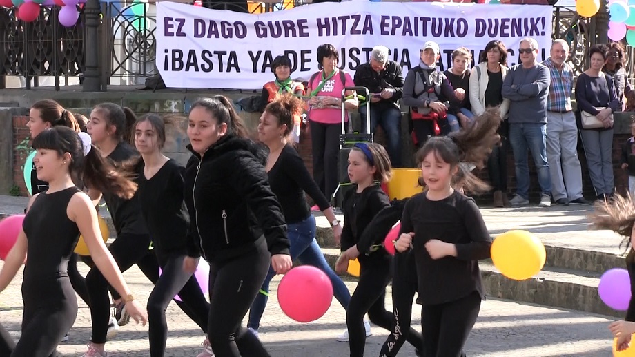 Durango baila contra la violencia machista y el fascismo