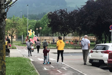 Los txikis de Durango disfrutan de sus primeras horas al aire libre