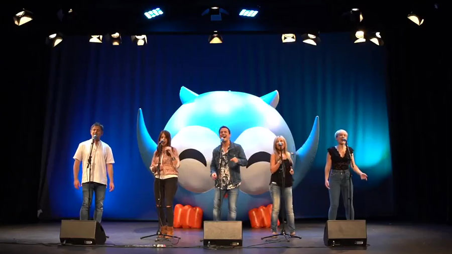 Aprende la nueva canción de las fiestas de Amorebieta