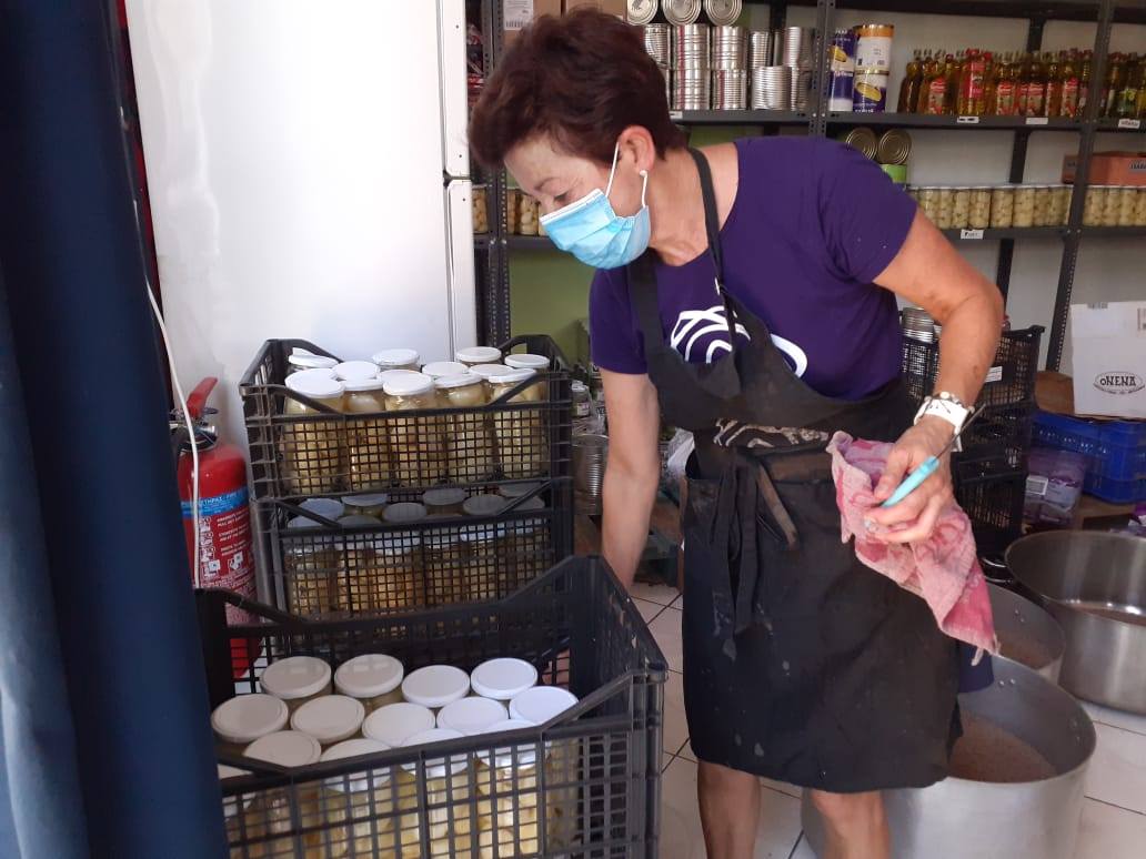 Organizan recogidas de alimentos en Elorrio y en Zaldibar para enviarlos al campo de Moria