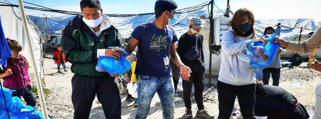 Asociaciones de Durango se suman a la campaña de recogida de leche para refugiados de la isla de Lesbos