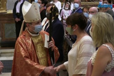 San Valentín de Berriotxoa acogió al nuevo obispo de Bilbao