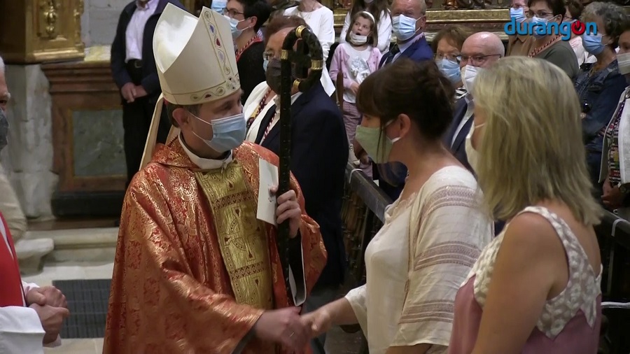 San Valentín de Berriotxoa acogió al nuevo obispo de Bilbao