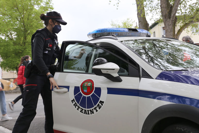 La Ertzaintza protege a 142 mujeres maltratadas de Durangaldea, de las que tres necesitan llevar escolta