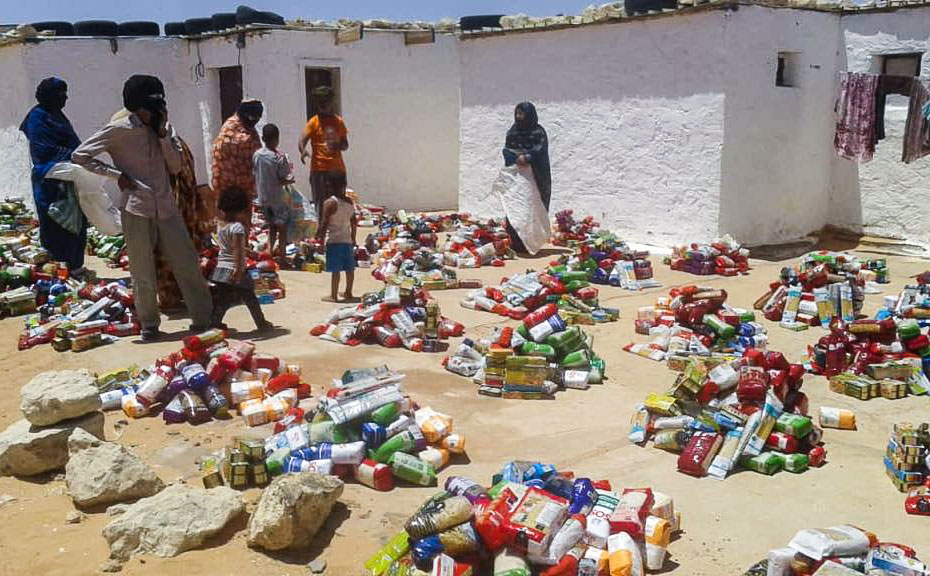 La Caravana Solidaria con el Sáhara recoge alimentos y productos de primera necesidad en Berriz