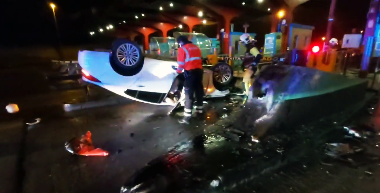 Accidente por segunda noche consecutiva en el peaje de Iurreta