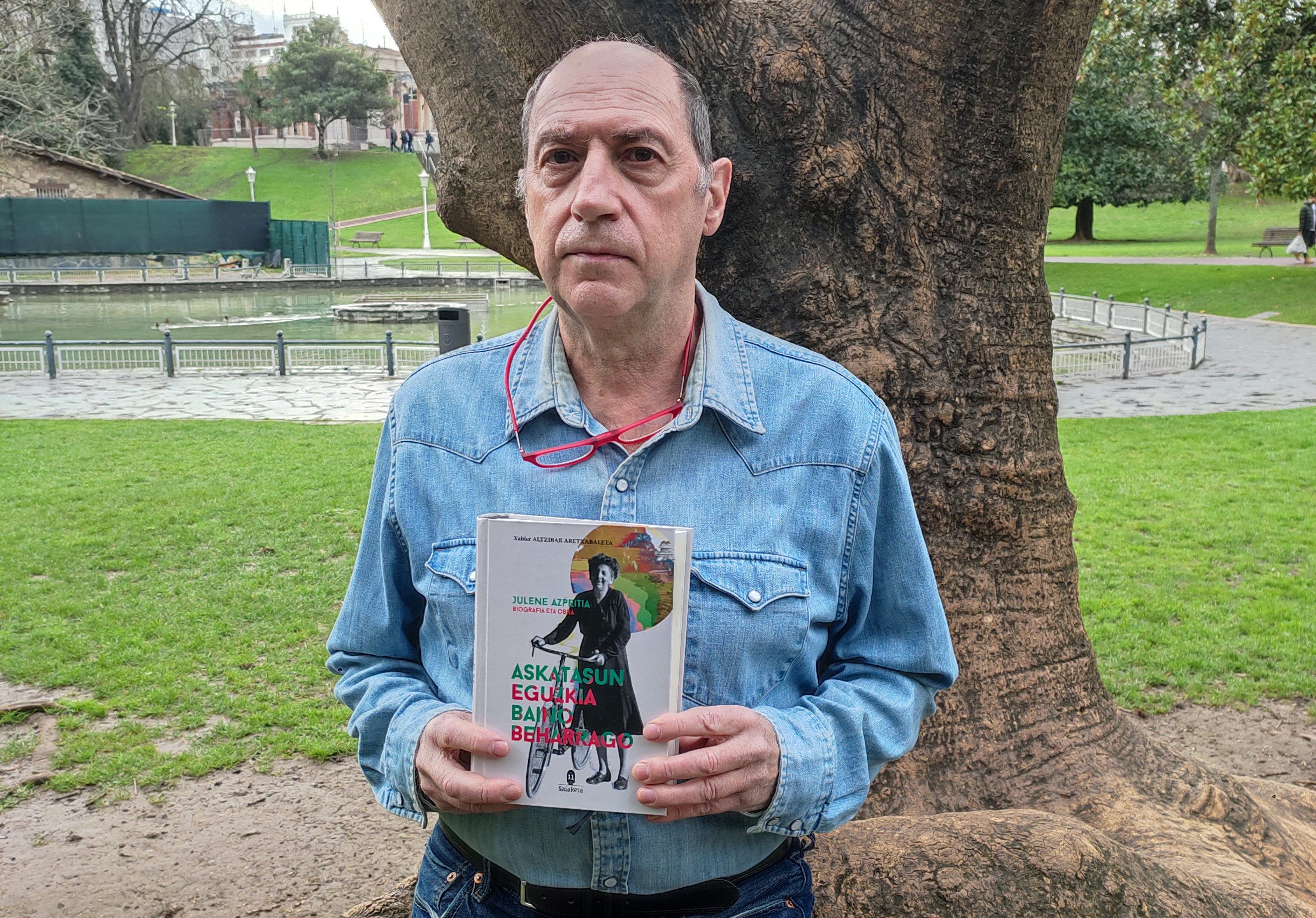 “Julene Azpeitia gizonen plazara irteteko ausardia erakutsi zuen emakumea izan zen”