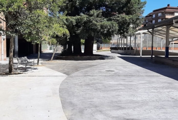 La calle Trañaetxoste comienza el curso con el pavimento renovado
