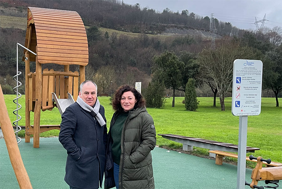 Las obras para cubrir los juegos del parque Zelaieta estarán finalizadas en cuatro meses