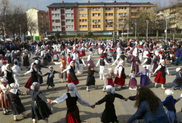 239 niñas y niños de Durangaldea participarán mañana en el Umeen Dantzari Eguna de Abadiño