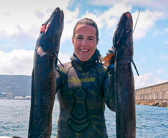 Yaiza Romero se consagra como reina de la pesca submarina vasca