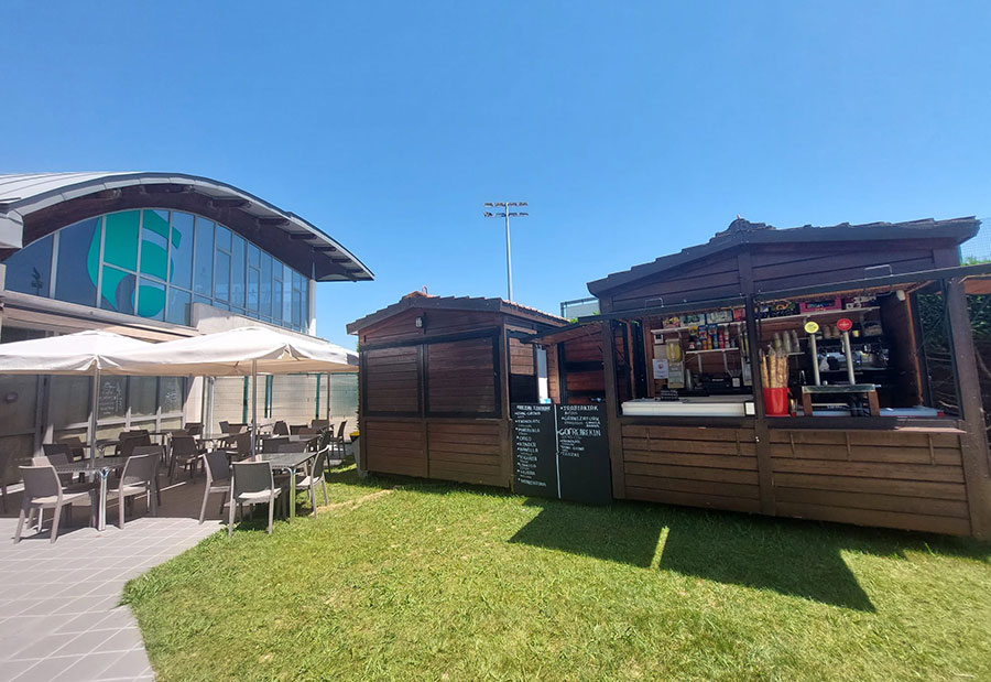 Apertura del chiringuito de las piscinas de Astola