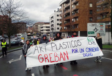 La plantilla de AKT Plásticos de Amorebieta extiende su huelga hasta fin de año “como mínimo”