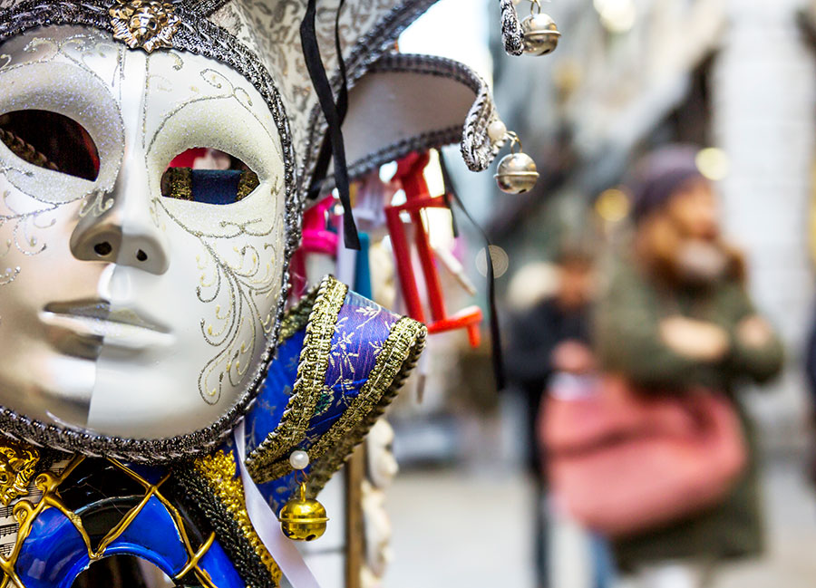 Las kalejiras, la comida popular y el concurso de disfraces destacan en los Carnavales de Berriz
