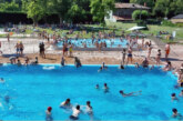 El autobús urbano hasta las piscinas de Tabira facilitará los chapuzones a partir del miércoles