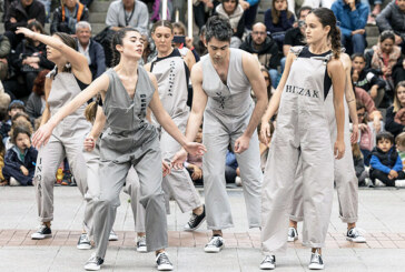 Un espectáculo de danza en movimiento da inicio a Uda Giro