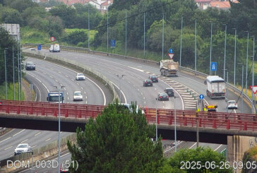 Retenciones en la AP-8 tras salirse una furgoneta de la calzada a la altura de Amorebieta-Etxano