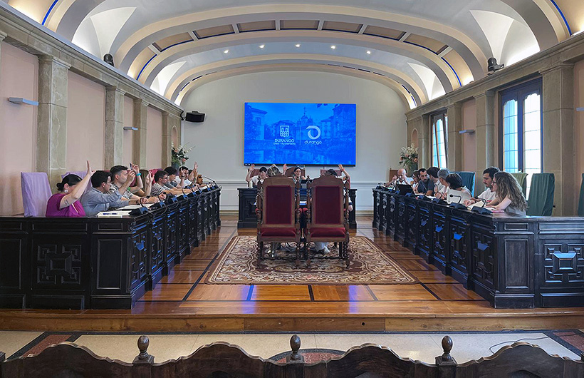 EH Bildu reclama la reprobación de Carlos García, el concejal del PP que pidió su ilegalización