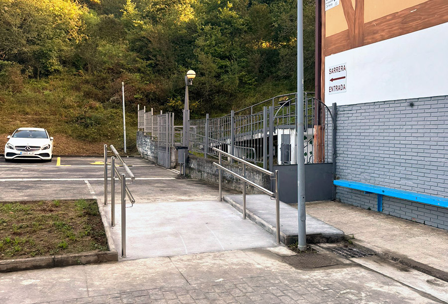 Learreta Markina ikastetxe publikoko irisgarritasuna hobetzeko lanak burutu ditu Mallabiko Udalak