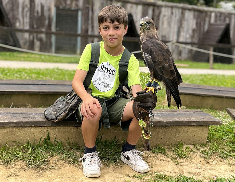 Zapatuero arranca el curso con una doble escapada a la naturaleza y al campo de batalla