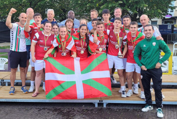 Erauzkin y Arroitajauregi suman una medalla de oro y dos platas en el Europeo Junior de Pelota