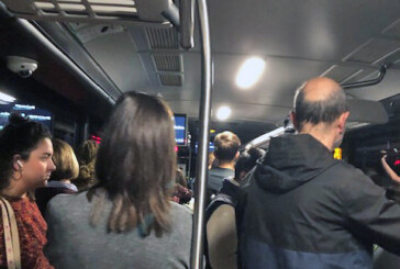 Reclaman que la línea de Bizkaibus que va por la autopista hasta el hospital tenga parada en San Fausto