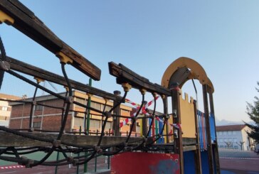 Maiztegi Guraso Elkartea lleva al pleno la exigencia de reactivar el proyecto del patio escolar