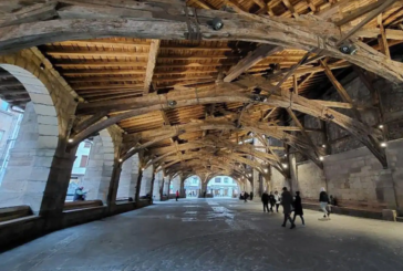 El pórtico de Andra Mari albergará el sábado un Mercado del Trueque