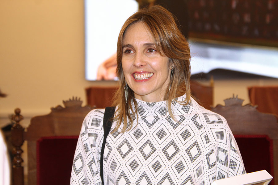 “Ausartuko al gara gerretan umeak erailtzen dituztela ipuin batean kontatzera?”