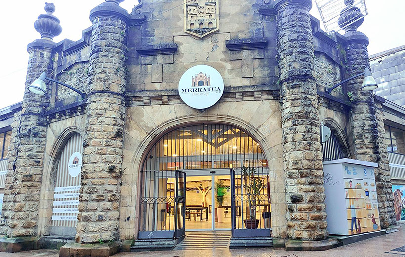 El Mercado de Durango mantiene su programa de dinamización con música acústica y degustaciones