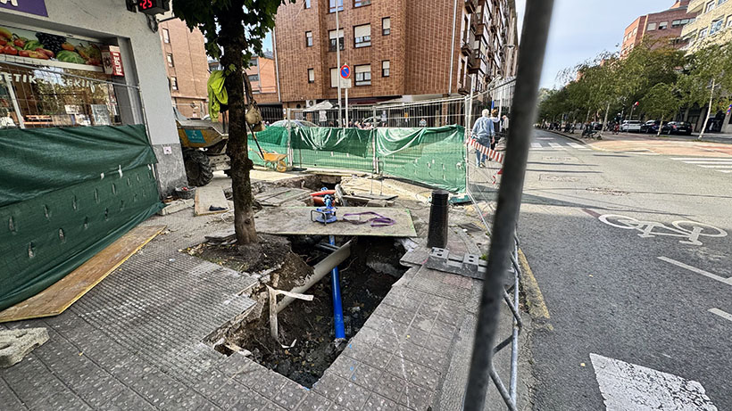 Las obras de renovación de la tubería de agua potable de Askatasun Etorbidea durarán hasta enero