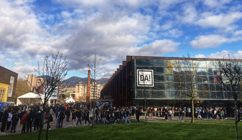 El servicio de limpieza se refuerza por el incremento de visitantes