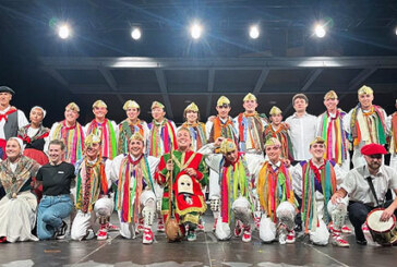 Durangon Folk San Agustinera itzuliko da larunbatean Kriskitin eta Haritz taldeetako dantzariekin