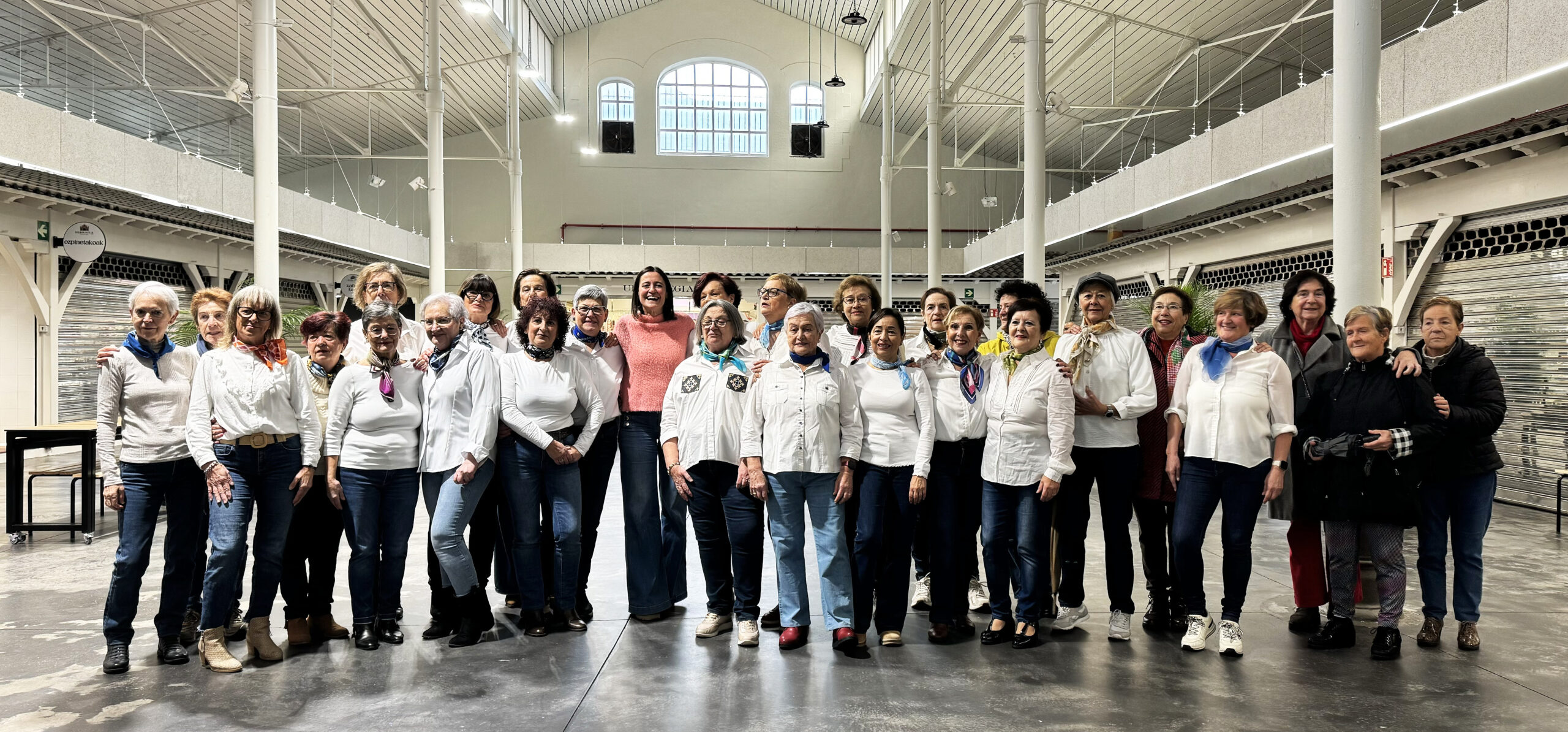 El twist solidario de Izar Gaztea