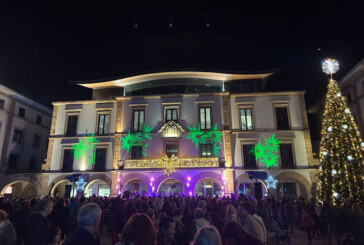 Amorebieta-Etxano da la bienvenida a su Navidad más brillante
