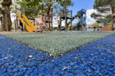El pavimento de la zona de juegos de Ezkurdi se renovará para que sea más seguro y accesible