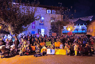 El pleno de Iurreta avala la renovación del patio de Maiztegi, pero bloquea su financiación