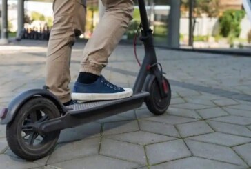 DAZ reclama que se restrinja la libre circulación de patinetes por el Casco Viejo debido a su peligrosidad