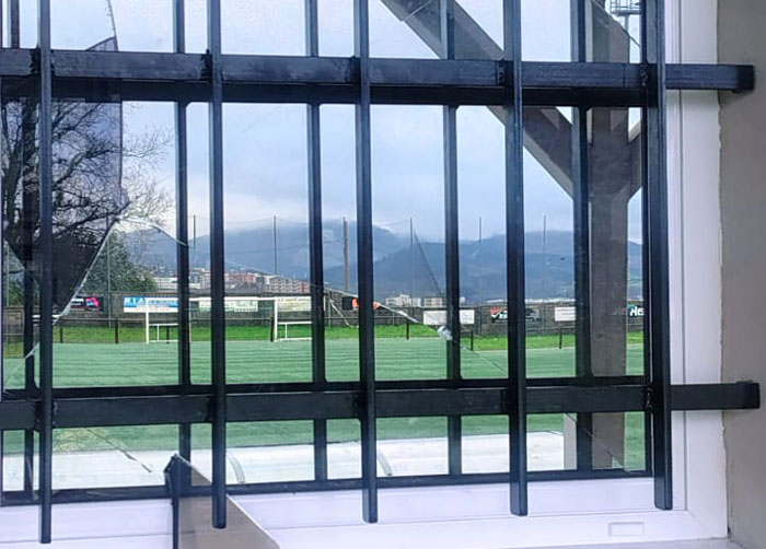 El Iurretako Kirol Kluba denuncia nuevos actos de sabotaje en las instalaciones de Larrakozelai