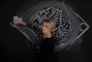 “Oraindik ere izen propio asko aldarrikatu behar ditugu esparru artistikoan”