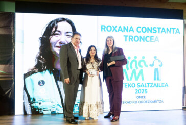 Roxana Troncea ha sido elegida Vendedora del Año de la ONCE en Euskadi por su labor en Amorebieta