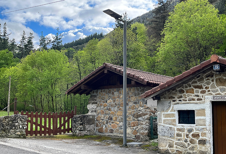 Mañariko Udalak Arrueta eta Urkuleta auzoetako argiteria publikoa berritu du