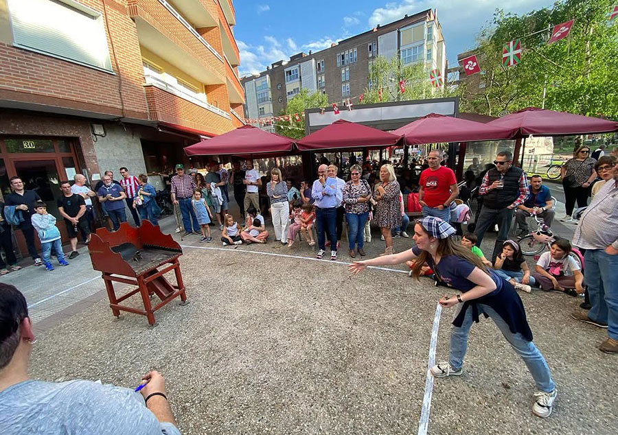 Las fiestas del 1 de Mayo regresan a Durango con música, artesanía y vehículos clásicos