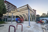 La cubierta del parque San Ignacio avanza con la estructura de madera ya en fase de montaje