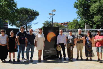 La muestra itinerante sobre el eclipse solar se podrá ver toda la semana en la plaza de Ezkurdi